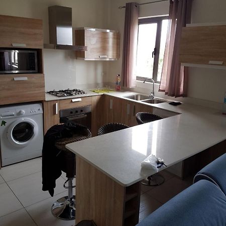 Sea And Mountain View Apartment Flic-en-Flacq Esterno foto